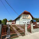 Siofok Apartman Апартаменты *