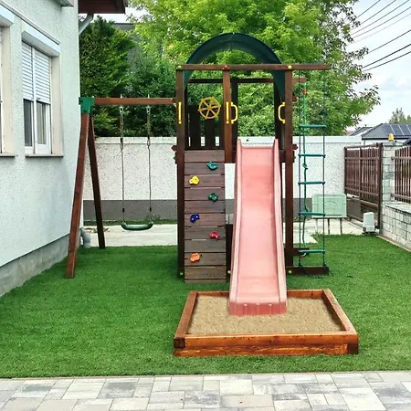 Siofok Apartman * Шиофок