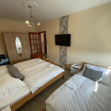 Siofok Apartman שיופוק