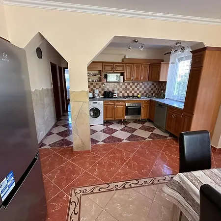 Siofok Apartman * 希欧福克