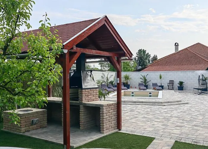 Siofok Apartman 希欧福克