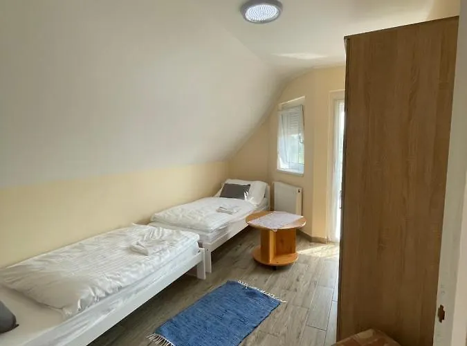 Siofok Apartman * 希欧福克